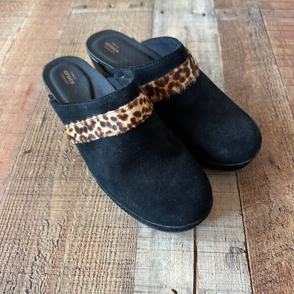 Black Suede Crocs Mules With Leopard Accent & 2.5-Inch Heel Womens Size 9 - Picture 1 of 9